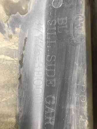 Накладка порога внешняя правая Kia Sorento BL 2.5 DIESEL D4CB 2002 задн. (б/у) Київ