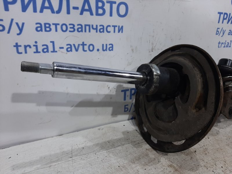 Амортизатор передний правый Toyota Avensis T27 1.8 БЕНЗИН 2ZRFAE 2009 (б/у) Киев - изображение 2