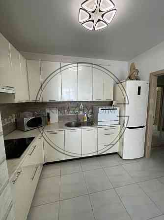 Без комісії. Є генератор! Оренда 3-х к. кв. студіо на Печерську. № 11198086 Киев