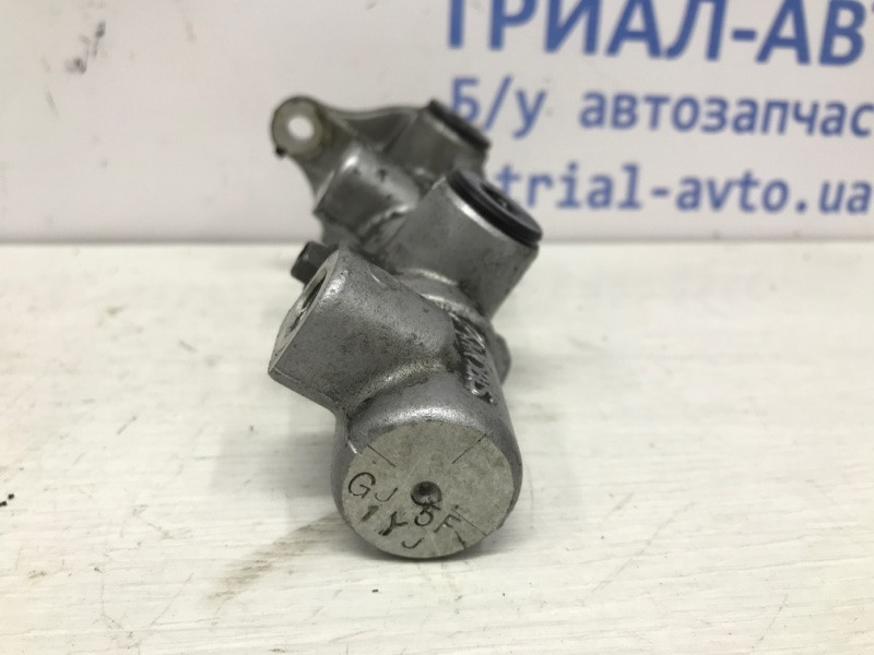 Тормозной цилиндр главный Kia Ceed ED 1.6 DIESEL D4FB 2006 (б/у) Київ - зображення 4