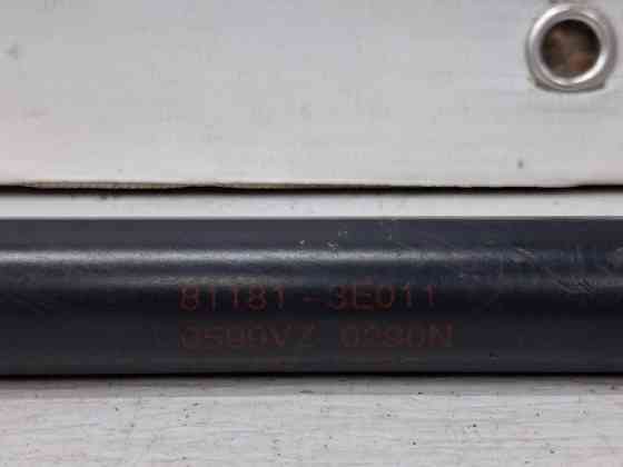 Амортизатор капота Kia Sorento 2002-2011 811813E011 (Арт. 67079) Київ