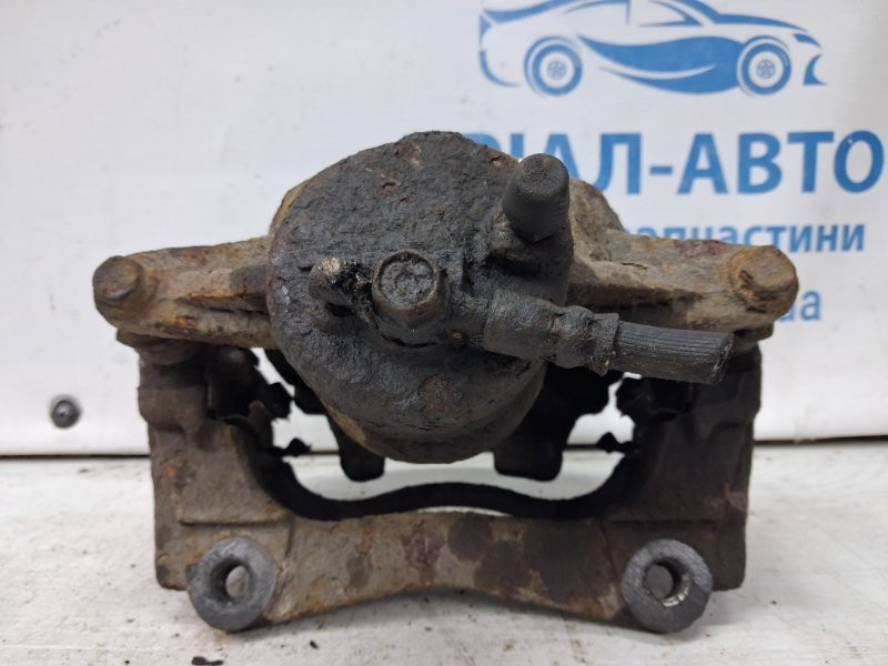 Суппорт передний правый Toyota Avensis T25 2.2 DIESEL 2ADFTV 2002 (б/у) Київ - зображення 3