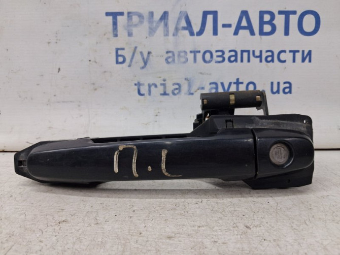 Ручка двери внешняя передняя левая Toyota Avensis T25 1.8 БЕНЗИН 1ZZFE 2002 (б/у) Київ - зображення 1