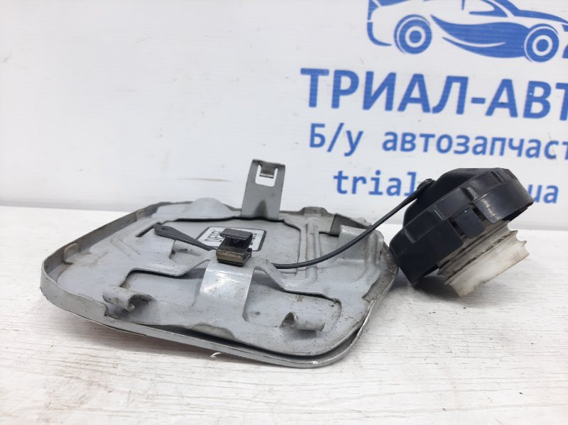 Лючок бака Mitsubishi Pajero Wagon 4 3.2 ДИЗЕЛЬ 4M41 2006 (б/у) Киев - изображение 3