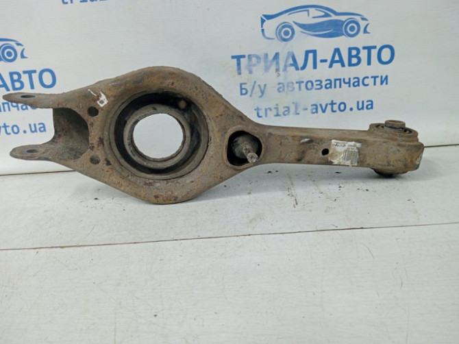 Рычаг задней подвески нижний поперечный (под пружину) Kia Sportage SL 1.7 DIESEL D4FD 2010 (б/у) Київ - зображення 1
