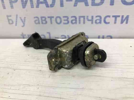 Ограничитель двери передний левый Chevrolet Epica 2006-2013 96326817 (Арт. 53101) Киев