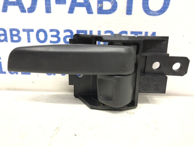 Ручка двери внутренняя левая Mitsubishi Outlander GF 2.2 DIESEL 4N14 2012 (б/у) Киев - изображение 1