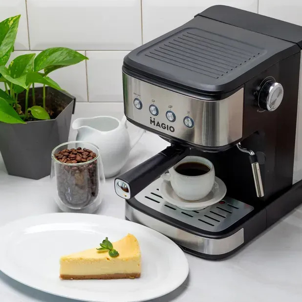 Кофеварка эспрессо Magio МG-451 960 Вт черная Киев - изображение 2