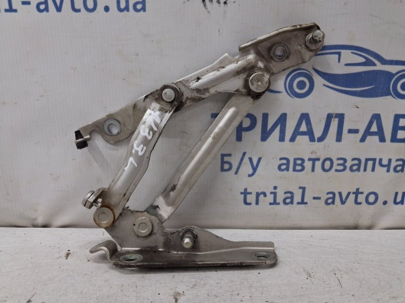 Петля крышки багажника левая Mazda 3 2003-2009 BN8V-52-720C (Арт. 79687) Киев - изображение 1