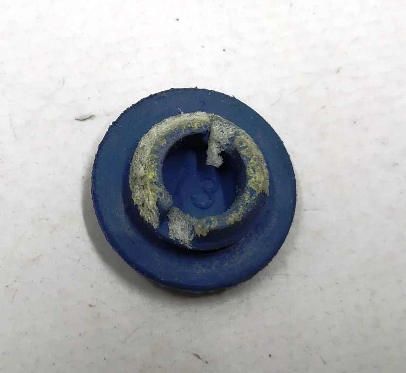 Заглушка резиновая (диаметр 13 мм) Tesla model 3 1111860-00-B Київ - зображення 2