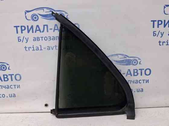 Стекло двери задней правой (форточка) Kia Sorento 2002-2011 835713E030 (Арт. 67621) Киев