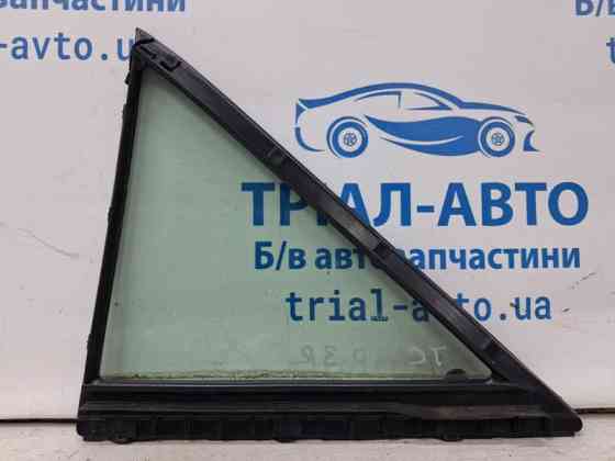 Стекло двери задней правой (форточка) Toyota Camry 2001-2006 6812333010 (Арт. 68189) Киев