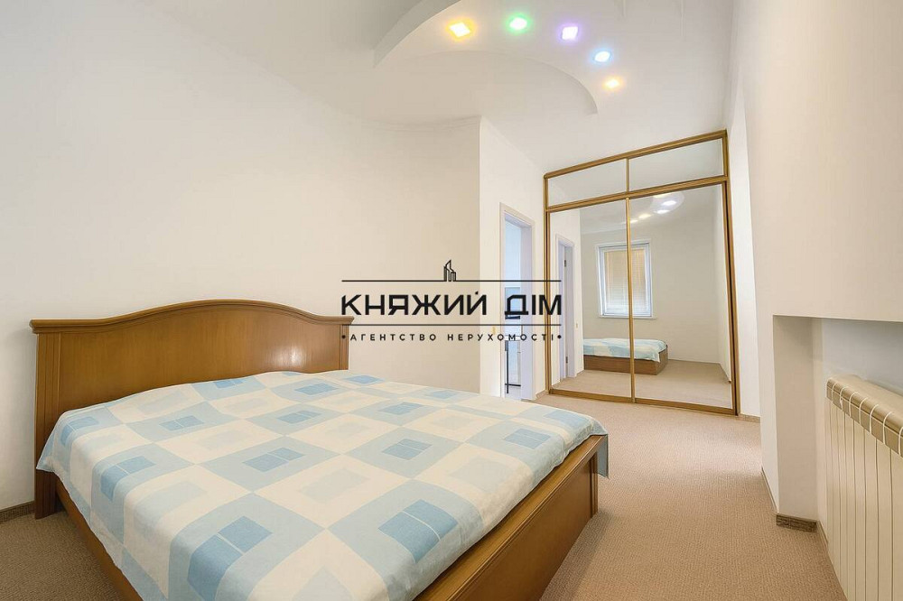 2к. студио в сталинке на печерске, дворец Украина № 11199893 Київ - зображення 1