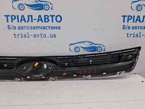 Решетка радиатора Ford Escape 3 2.0 БЕНЗИН ENR90 2012 (б/у) Київ
