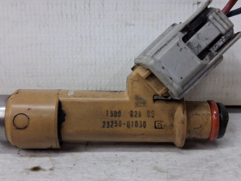 Форсунка топливная Toyota Auris E150 1.6 БЕНЗИН 1ZRFAE 2006 (б/у) Київ - зображення 3