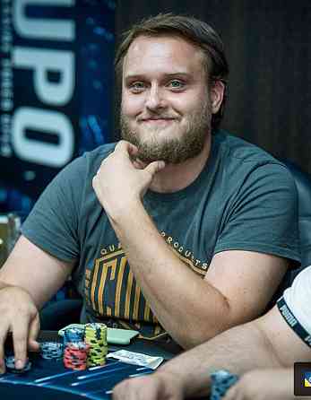 Навчу стабільно вигравати у покер. Київ