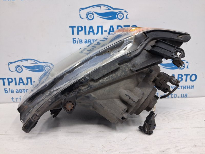 Фара правая Mitsubishi L200 KB 2.5 ДИЗЕЛЬ 4D56U 2006 (б/у) Киев - изображение 7