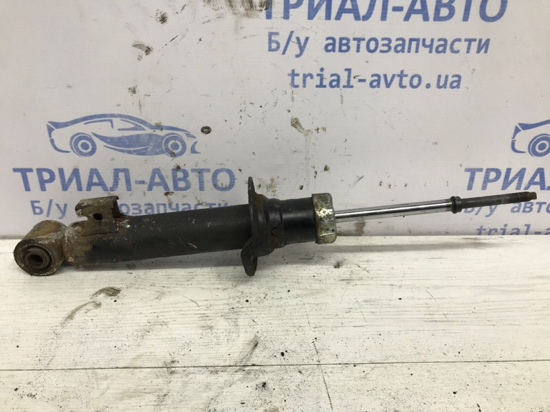 Амортизатор Передний Mitsubishi L200 KB 2.5 ДИЗЕЛЬ 4D56U 2006 (б/у) Киев - изображение 1