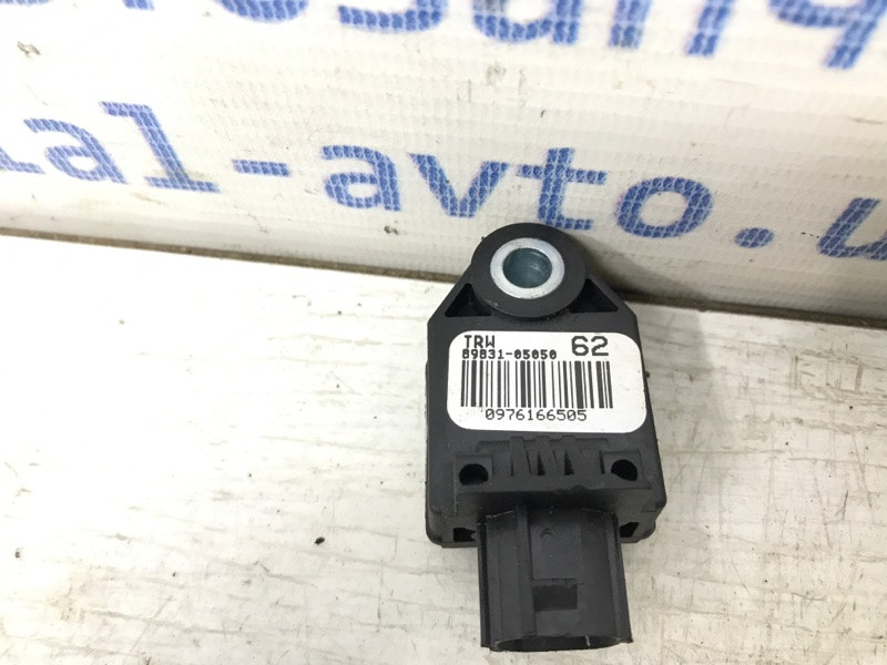 Датчик удара (AIRBAG) Toyota Avensis 2009-2018 8983105050 (Арт. 31310) Київ - зображення 3