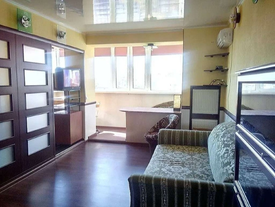 Продается 1-но ком. квартира на ПЕЧЕРСКЕ ( Зверенец) ул. Ломаківська (Мічуріна), 2 Київ - зображення 1