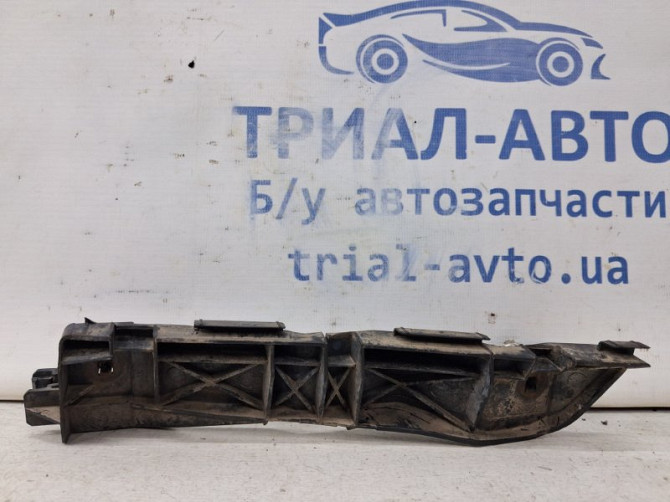 Кронштейн бампера передний левый Toyota Avensis T25 1.8 БЕНЗИН 1ZZFE 2002 (б/у) Киев - изображение 3