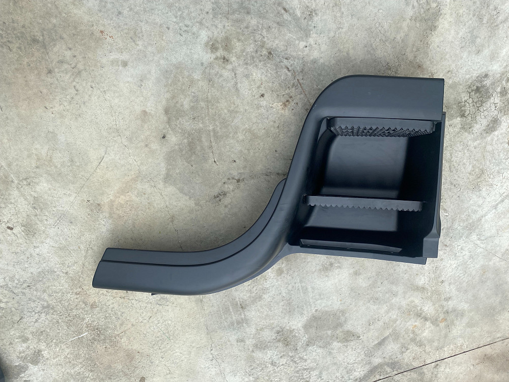 504039203 Подножка левая Iveco Eurocargo Львів - зображення 1