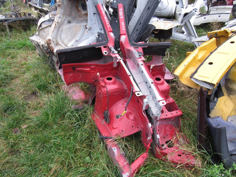 Лонжерон правый Renault Kangoo 2003-2007 Ковель - изображение 1