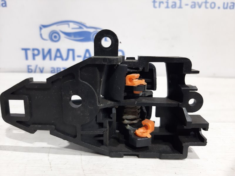 Ручка двери внутреняя задняя левая Mitsubishi Lancer 10 1.5 БЕНЗИН 4A91 2007 (б/у) Киев - изображение 2