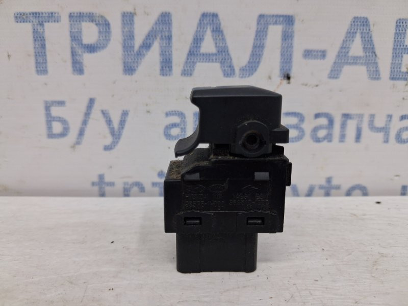 Кнопка стеклоподъемника Kia Sportage SL 1.7 DIESEL D4FD 2010 (б/у) Киев - изображение 1