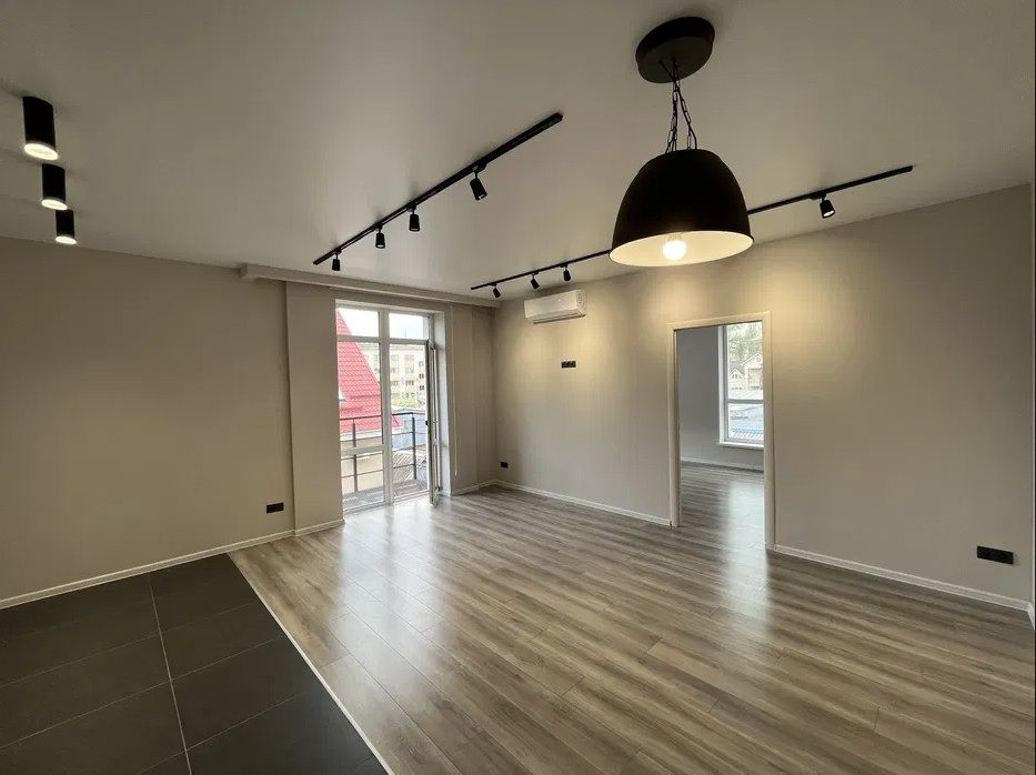 продам 3-х комнатную Днепр - изображение 1