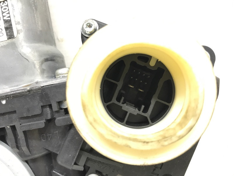 Стеклоподъемник задний правый Toyota Avensis T27 2.0 DIESEL 2009 (б/у) Киев - изображение 4