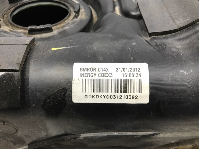 Бак топливный пластик Chevrolet Captiva C140 2.2 ДИЗЕЛЬ 2006 (б/у) Киев - изображение 6