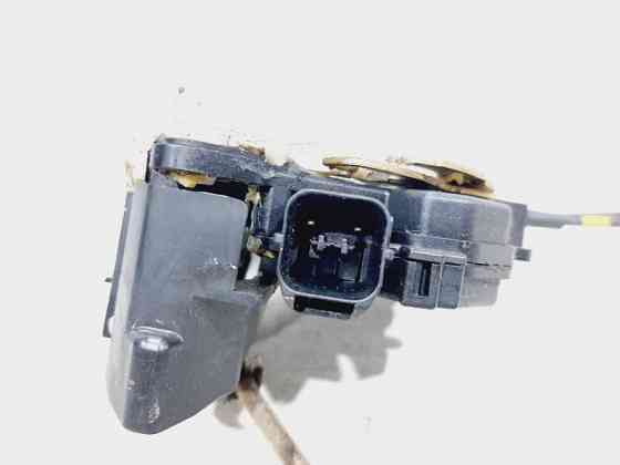 Замок двери задний левый Mitsubishi L200 KB 2.5 ДИЗЕЛЬ 4D56U 2006 (б/у) Київ