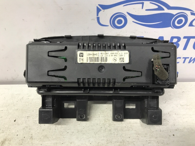 Часы Chevrolet Cruze J300 1.6 F16D4 2009 (б/у) Киев - изображение 2