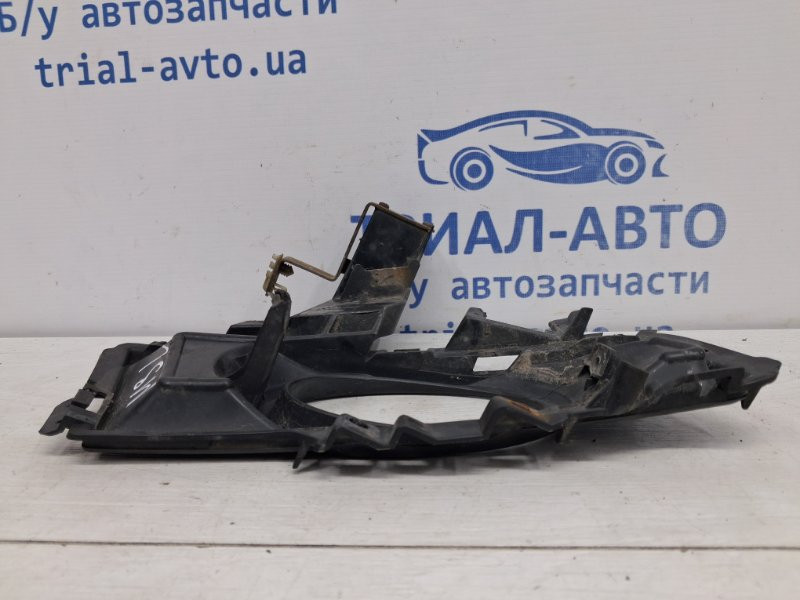 Решетка противотуманки левая Mazda 3 BK 1.6 БЕНЗИН Z6 2003 (б/у) Киев - изображение 3