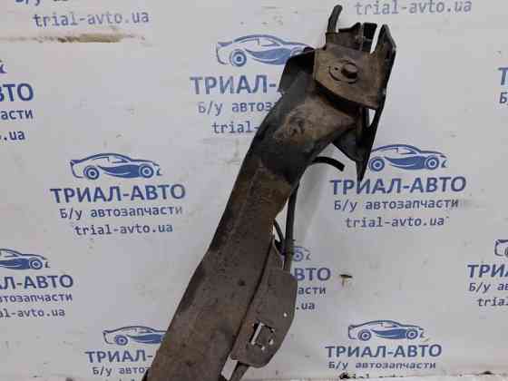 Рычаг задней подвески продольный левый Nissan X-Trail T31 2.0 DIESEL M9R 2007 (б/у) Киев