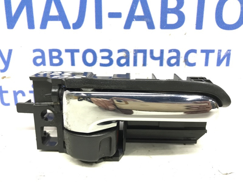 Ручка двери внутренняя правая Toyota Avensis T25 1.8 БЕНЗИН 1ZZFE 2002 (б/у) Киев - изображение 1