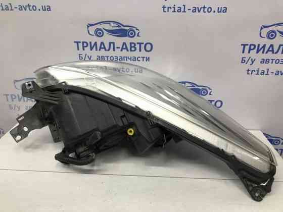 Фара правая галоген Ford Kuga CBS 2.0 DIESEL 2011 (б/у) Киев