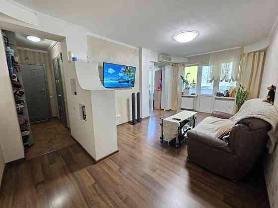 продажа 3-к квартира Днепр, Индустриальный, 45000 $ Дніпро