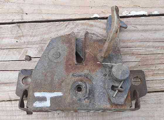 MB 401257 Замок капота Mitsubishi Lancer IV Colt РАЗБОРКА Дніпро