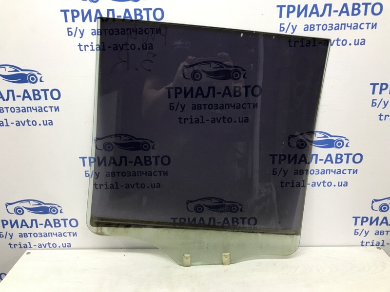 Стекло двери заднее правое Mitsubishi Pajero Wagon 4 3.2 ДИЗЕЛЬ 4M41 2006 (б/у) Київ - зображення 3