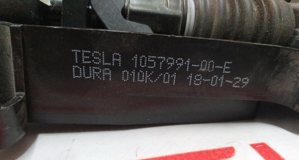 Привод замка капота электрический в сборе Tesla model X 1057991-00-F Киев - изображение 3