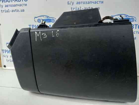 Бардачок Mazda 3 BK 1.6 БЕНЗИН Z6 2003 (б/у) Киев