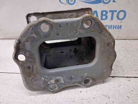 Кронштейн усилителя переднего бампера Kia Ceed 2006-2012 647101H010 (Арт. 84841) Киев