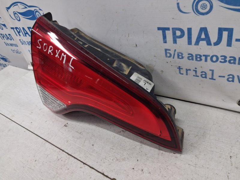 Фонарь задний внутренний левый Kia Sorento XM 2.4 БЕНЗИН G4KJ 2009 (б/у) Киев - изображение 3