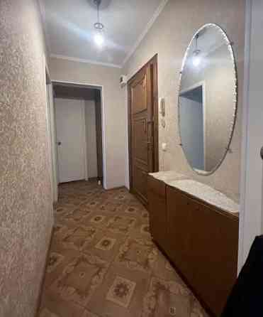 Продам. 2-к.кв. 8/9, ж/м Перемога-3, Набережна Перемоги 108 Днепр