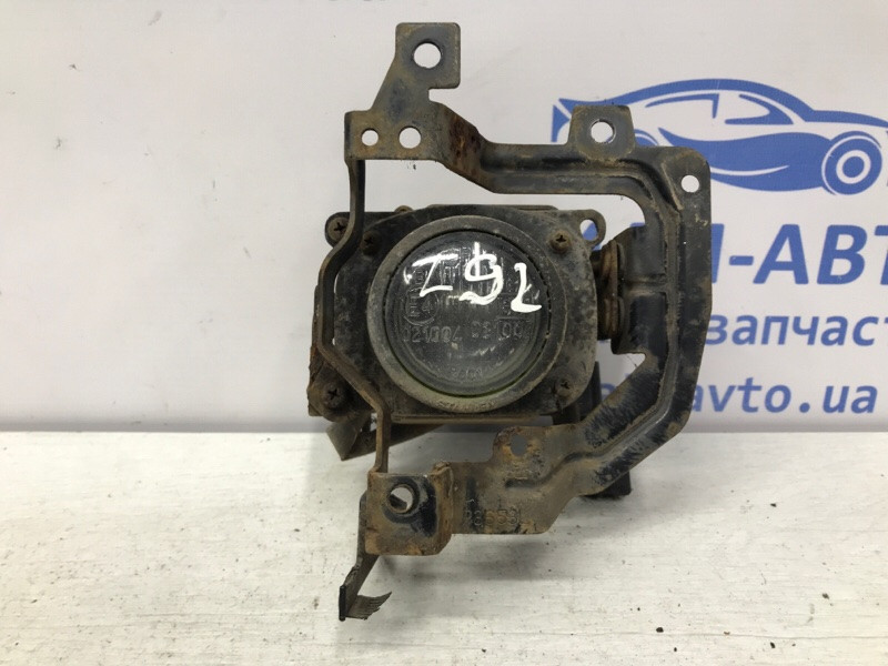 Фара противотуманная левая Mitsubishi Lancer 9 1.6 БЕНЗИН 4G18 2003 (б/у) Київ - зображення 1