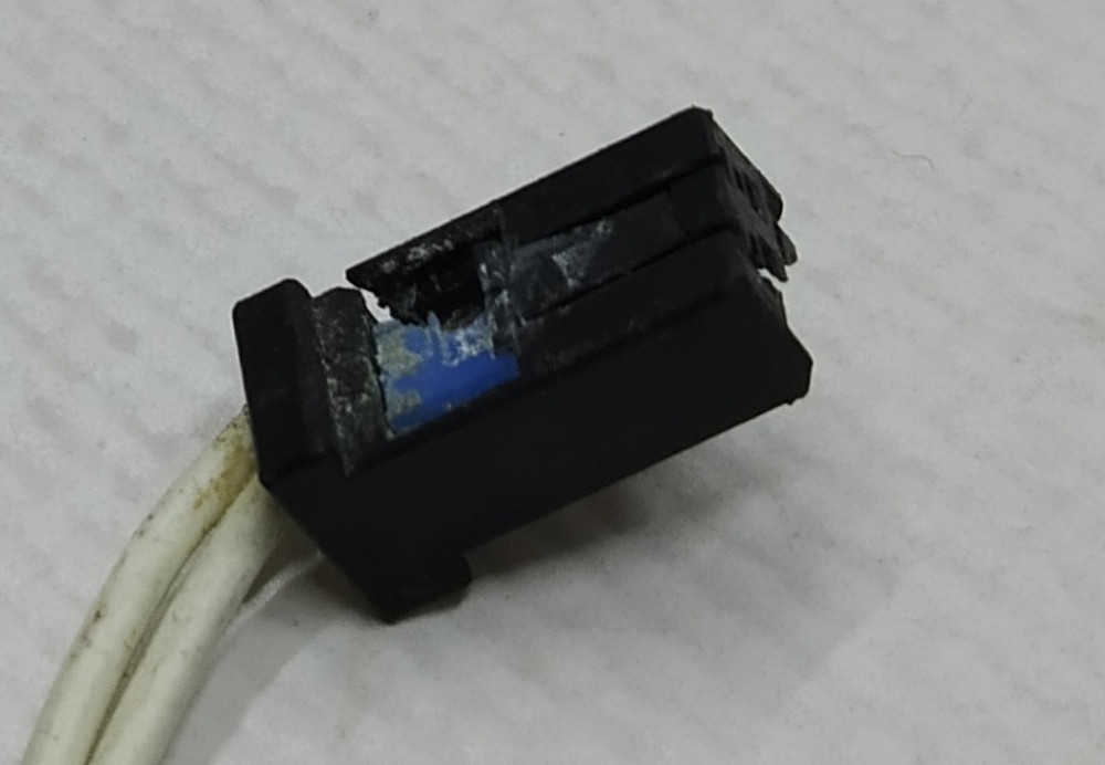 Датчик температуры охлаждающей жидкости редуктора (с повреждением) Tesla model S, model S REST 10255 Київ - зображення 5