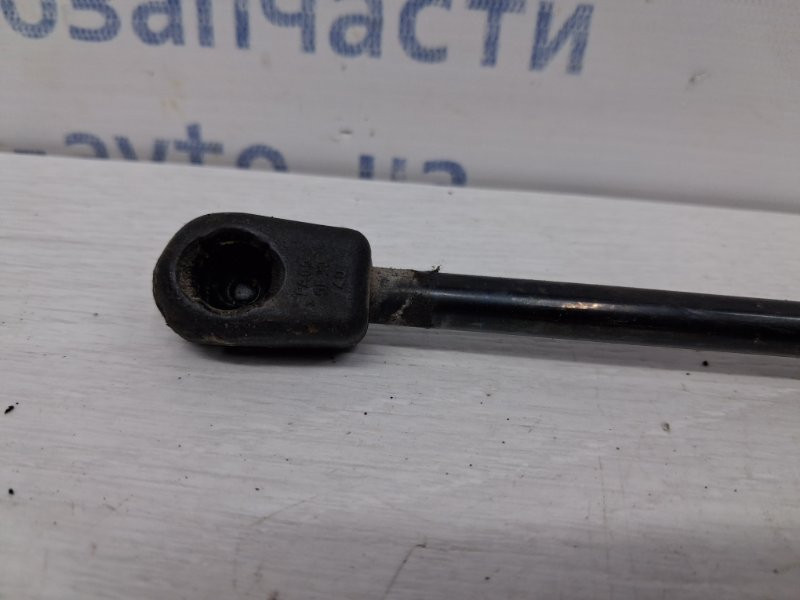 Амортизатор капота SsangYong Kyron DJ 2.7 D27DT 2005 (б/у) Київ - зображення 2