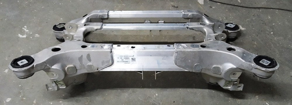 Подрамник задний (с повреждением) Tesla model X 6007012-00-L Киев - изображение 4